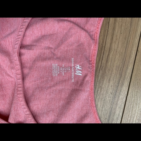 H&M nursing T shirt set of 2 - Picture 2 of 4